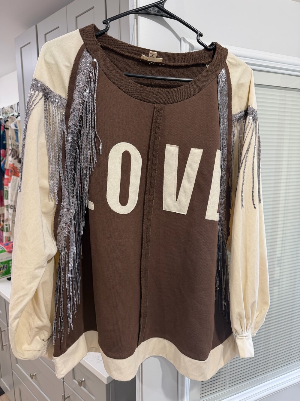 POL Fringe 'LOVE' Pullover Sweater in Chocolate & Cream